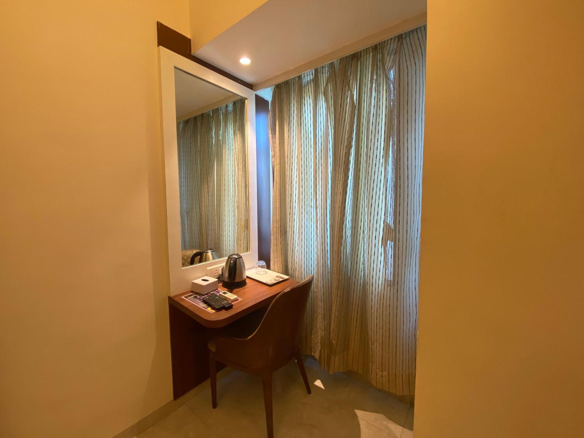 Hotel Czar Inn - Vashi Navi Mumbai Kültér fotó